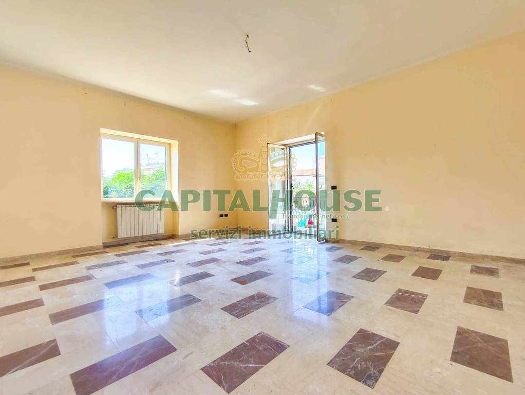Appartamento in vendita a Capua via Santa Maria Capua Vetere, 75