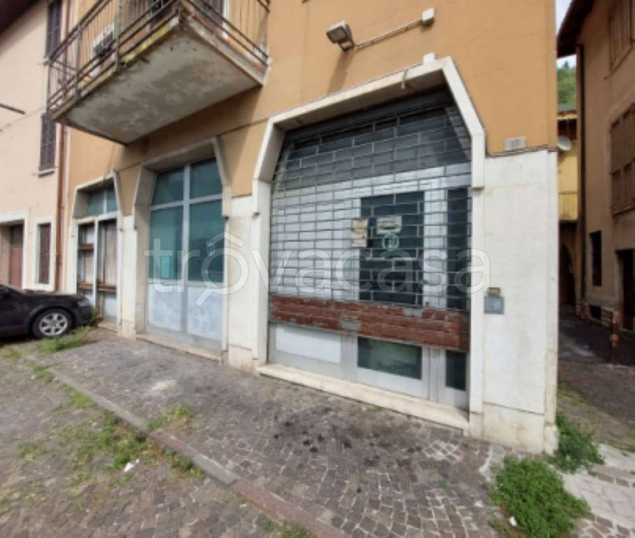 Filiale Bancaria in vendita a Vobarno via Giuseppe Garibaldi 17