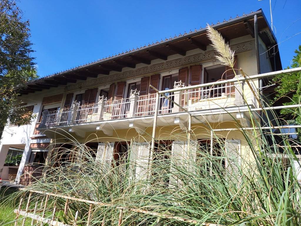 Casale in vendita a Giaveno borgata Tunin