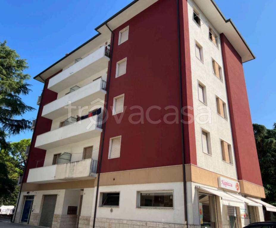 Appartamento in vendita a Chiaravalle via Giuseppe Verdi 54
