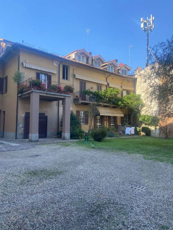 Appartamento in vendita a Pavia via Pasquale Massacra