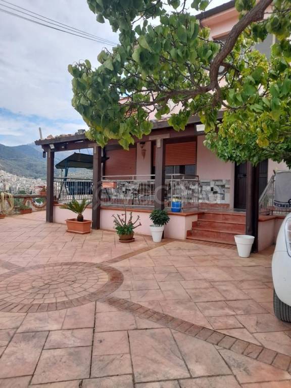 Villa Bifamiliare in in vendita da privato a Lascari sp128