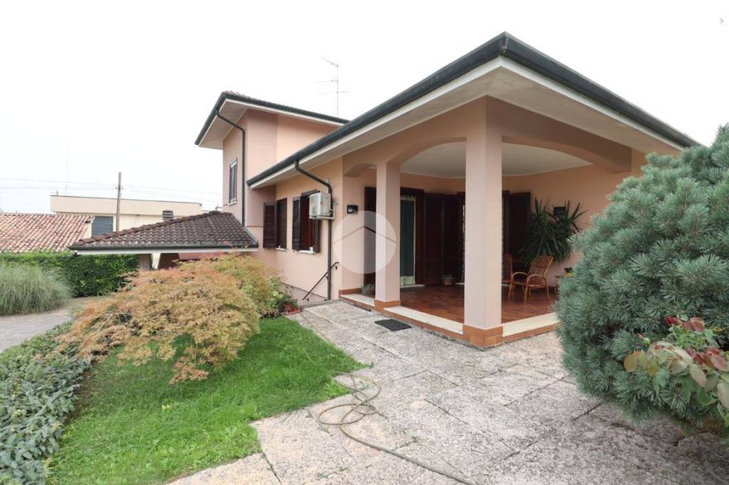 Villa in vendita a San Giorgio Bigarello via Piave