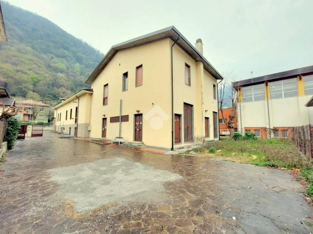 Ufficio in vendita a Gardone Val Trompia via Vittorio Alfieri, 40