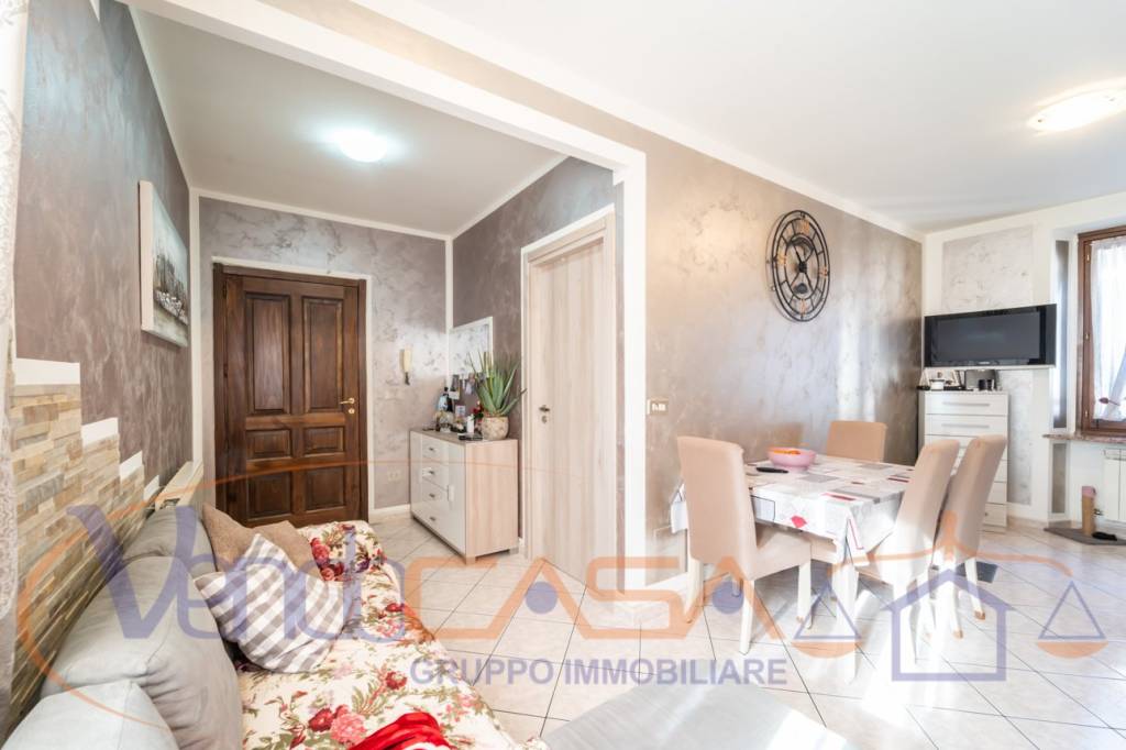 Appartamento in vendita a Carmagnola via Pertusia Lomellini, 12