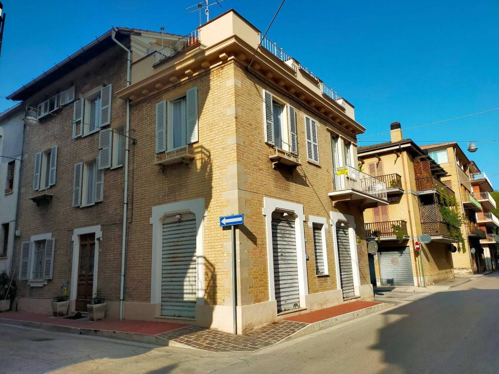 Villa in in vendita da privato a Porto San Giorgio via Giuseppe Galliano, 9