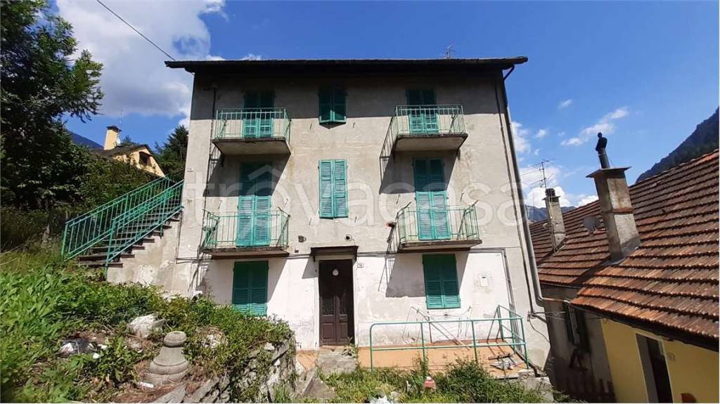 Appartamento in vendita a Varzo via Sempione, 82