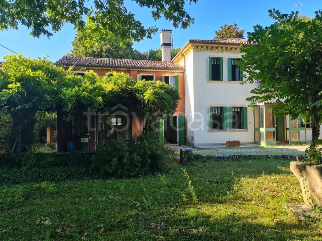 Villa in vendita a Mogliano Veneto via Ferdinando Magellano