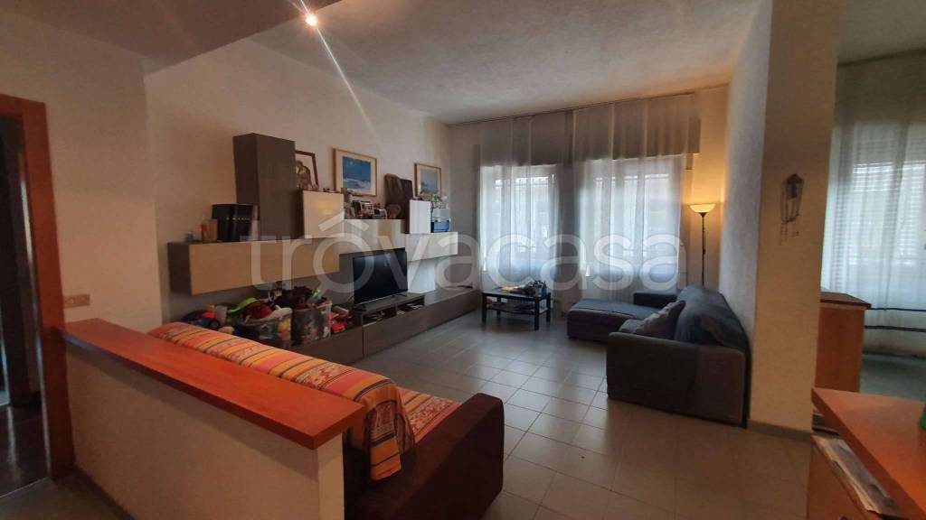 Appartamento in vendita a Legnano via Canova