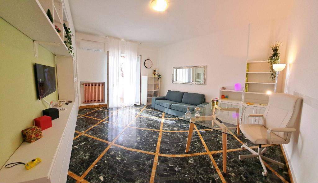 Appartamento in in affitto da privato a Bari via Sagarriga Visconti, 203