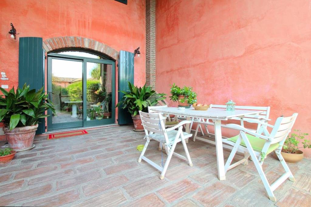 Casa Indipendente in vendita a Pavia via Cà della Terra, 59