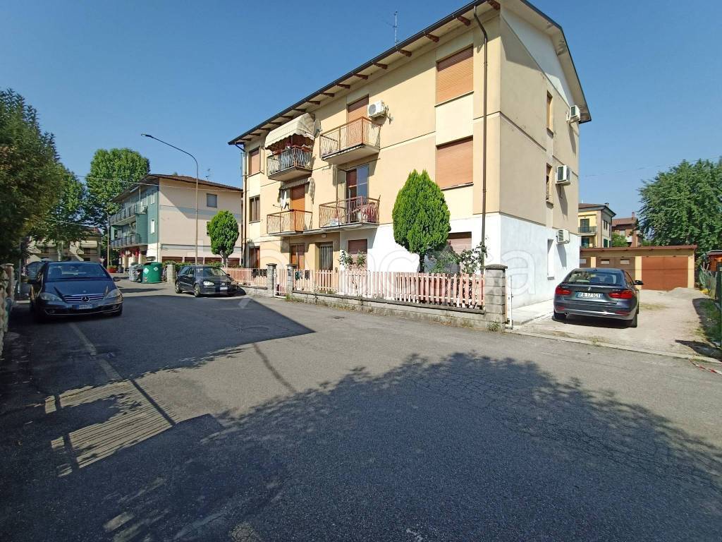 Appartamento in vendita a Bastiglia via Giacomo Puccini, 9