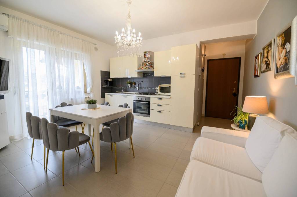 Appartamento in vendita a San Giovanni Teatino via Giuseppe Garibaldi, 72, 66020 Sambuceto ch, Italia