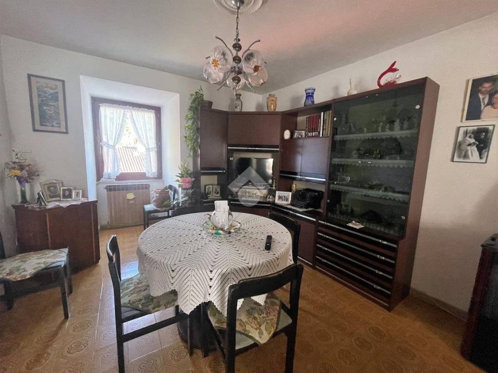 Appartamento in vendita a Costa Volpino vicolo s. Rocco, 4