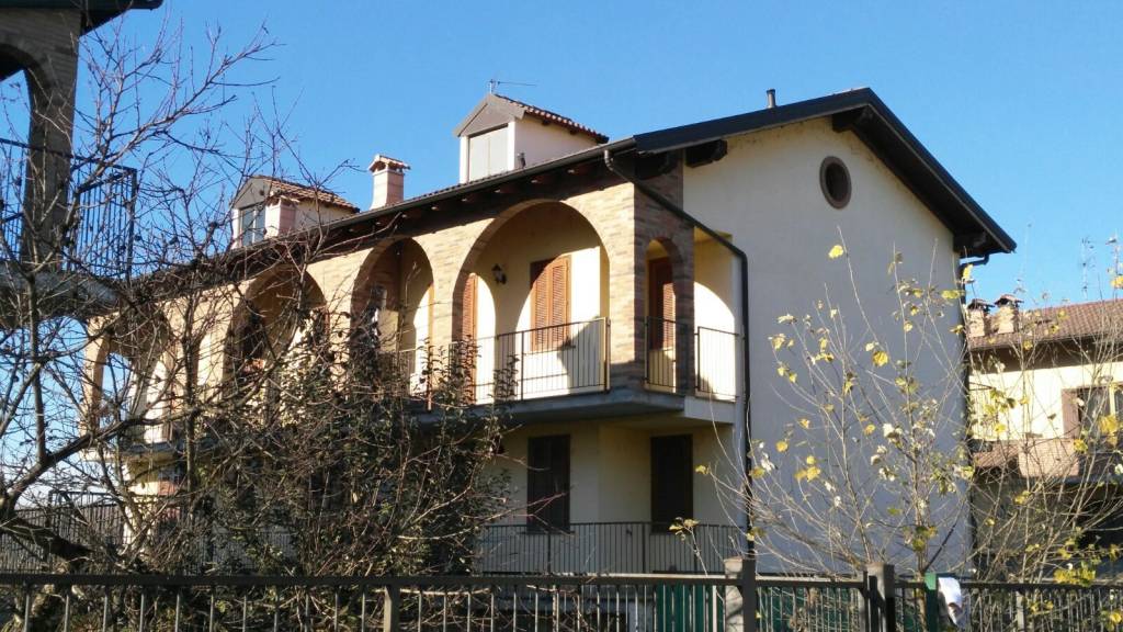 Appartamento in vendita a Cilavegna via Vernazzola