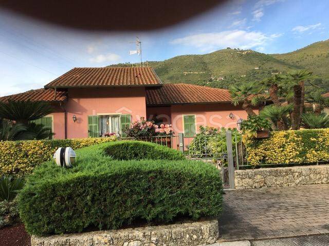 Villa in vendita a Ventimiglia via Edmondo De Amicis