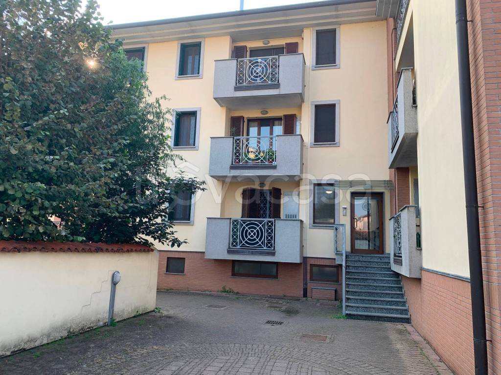 Appartamento in vendita a Vidigulfo via Roma, 30