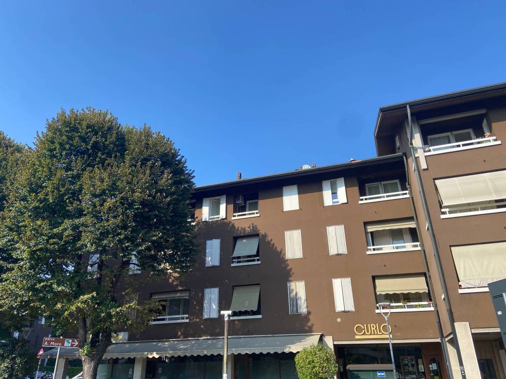 Appartamento in vendita ad Agrate Brianza via Giacomo Matteotti, 43