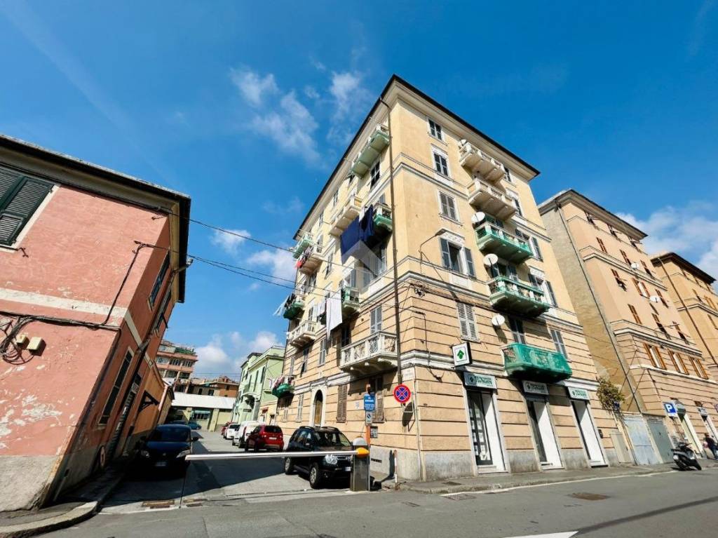 Appartamento in vendita a Genova via Concordia