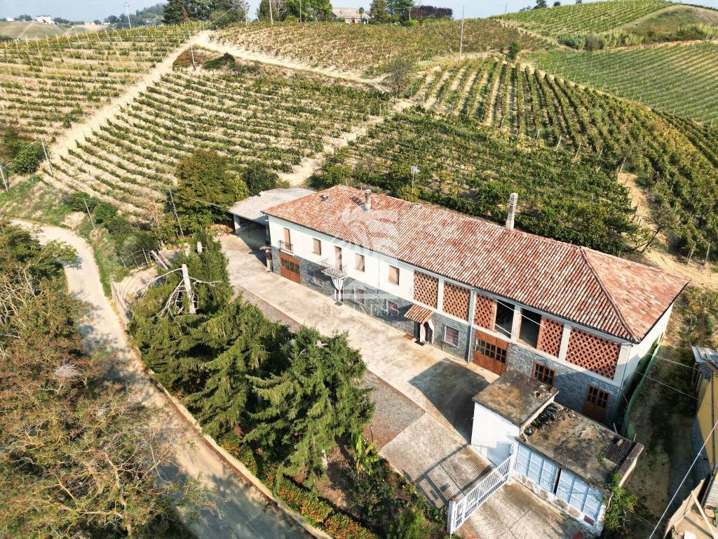 Casale in vendita a Castelnuovo Calcea via Gavelli, 37