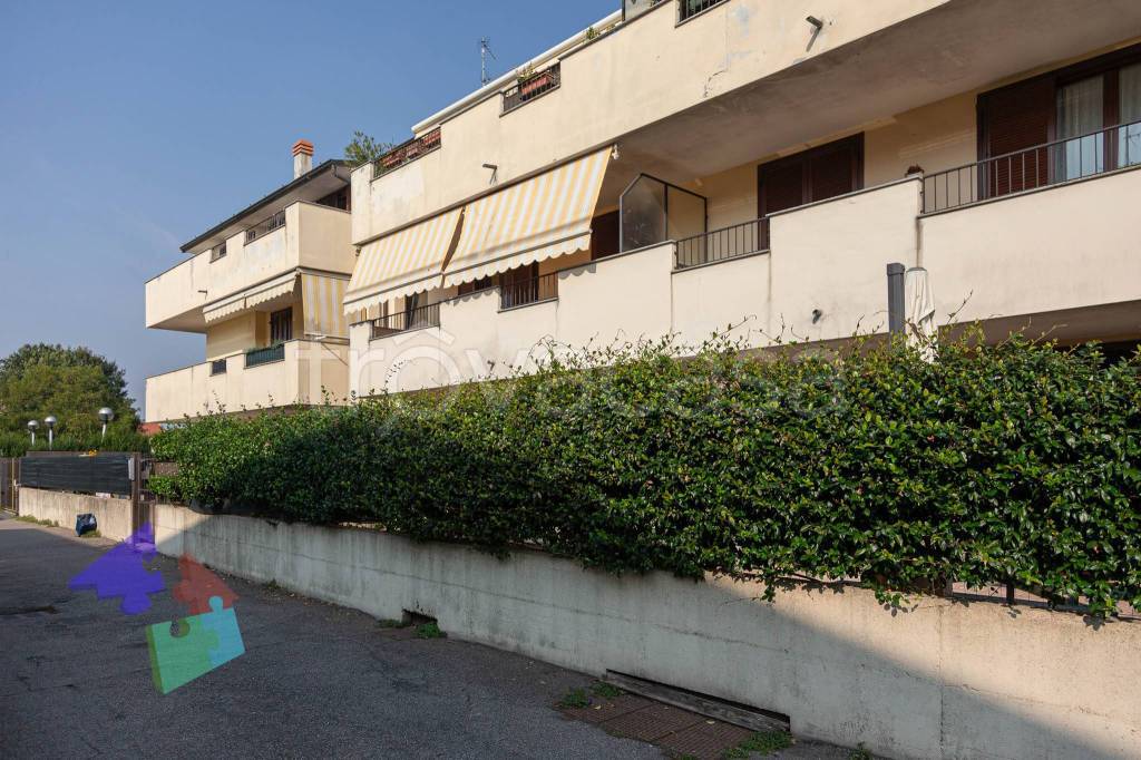 Appartamento in vendita a Motta Visconti via Piemonte, 31