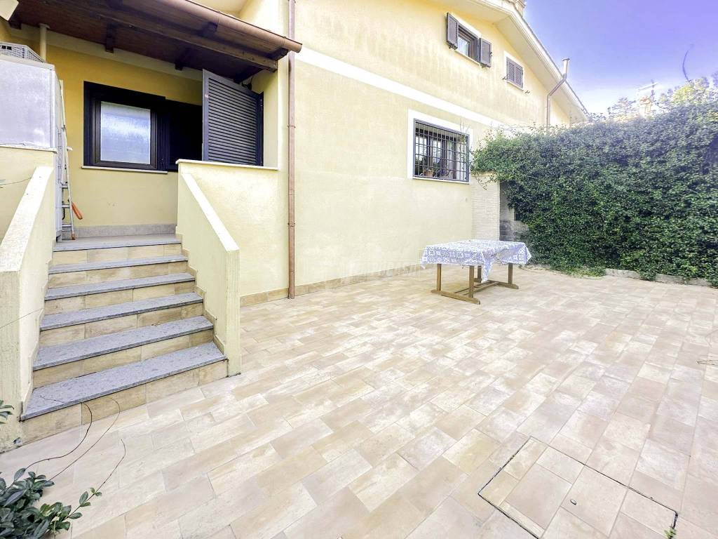 Villa a Schiera in vendita a Manziana via Viterbo