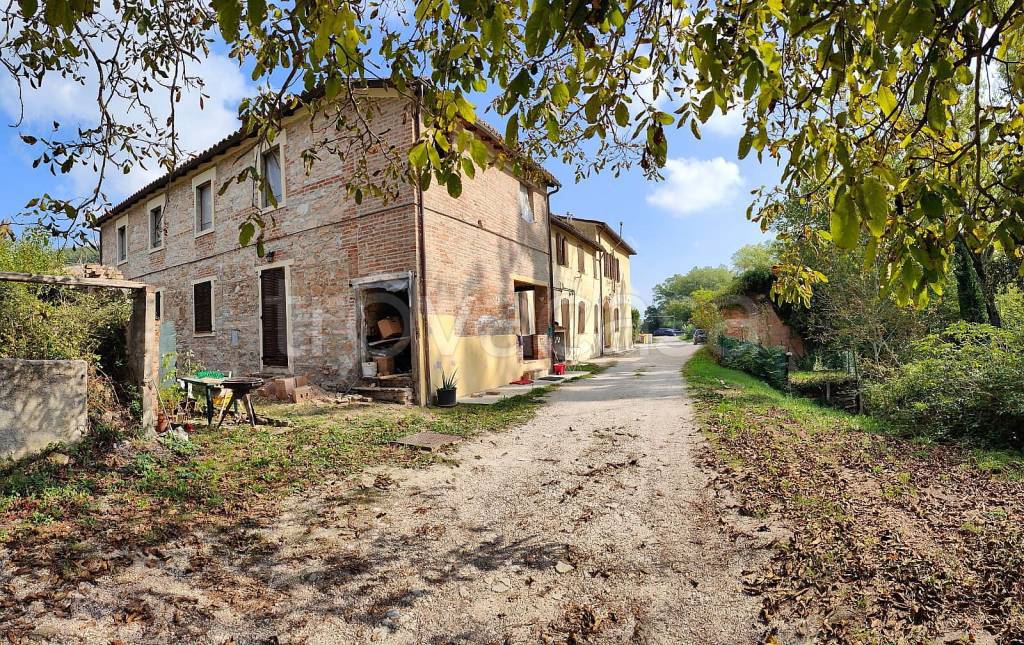 Appartamento in vendita a Fabriano frazione Melano, 153A