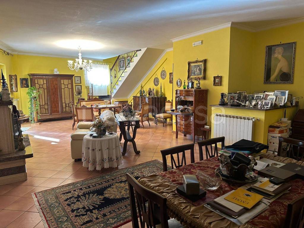 Villa Bifamiliare in vendita a Fonte Nuova via Cesare Battisti, 57