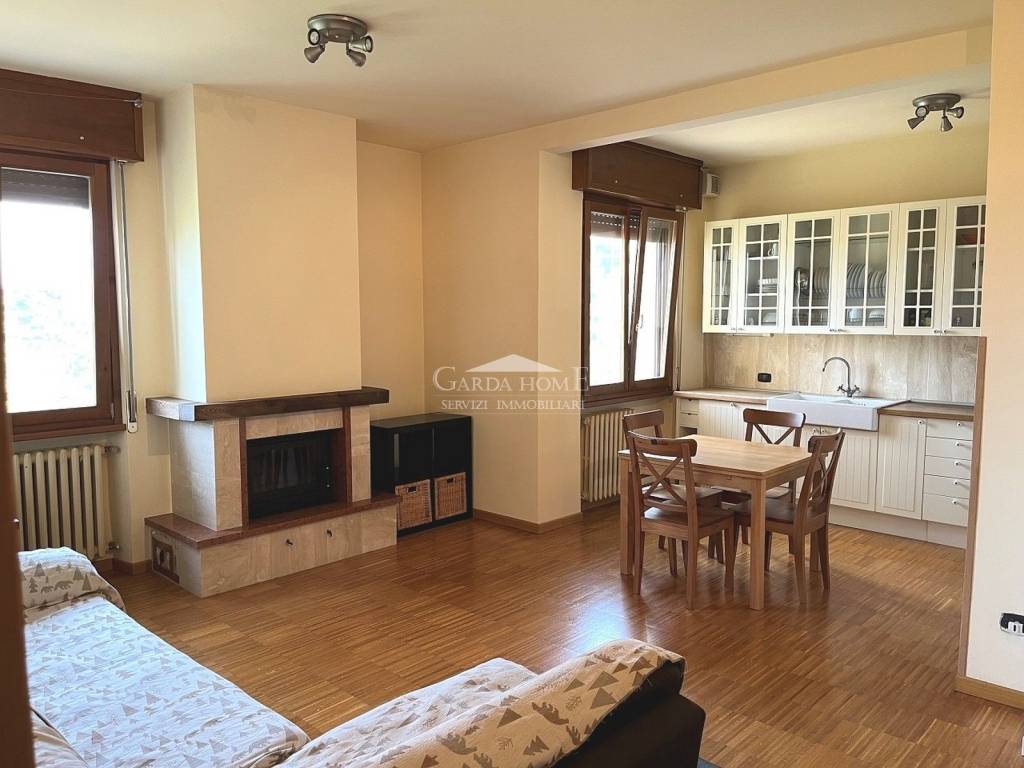 Appartamento in vendita a Desenzano del Garda via Ferruccio Lorenzini