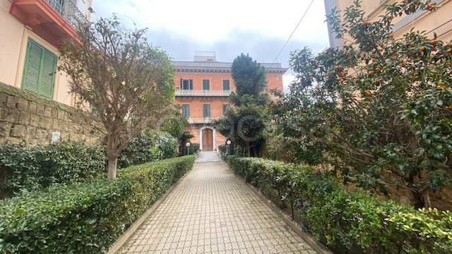 Appartamento in vendita a Napoli viale Campi Flegrei, 70
