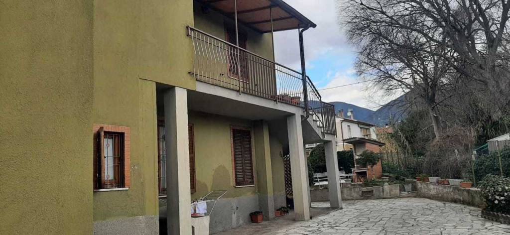 Villa a Schiera in vendita a Terni via del Camoscio, 4