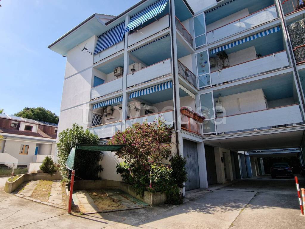 Appartamento in vendita a San Benedetto del Tronto via Dei mille, 123