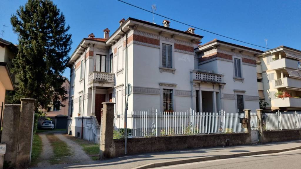 Villa Bifamiliare in vendita a Melegnano via Giacomo Frassi, 32