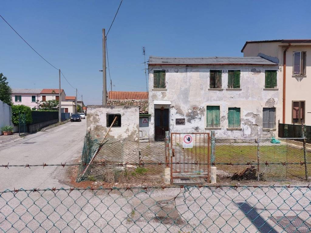 Rustico in vendita ad Adria bottrighe Via Veneto, 0
