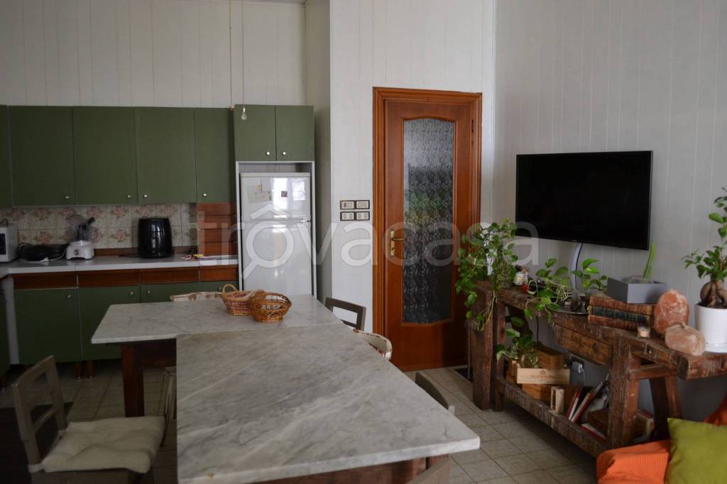 Appartamento in vendita ad Alessandria via Giuseppe Mazzini