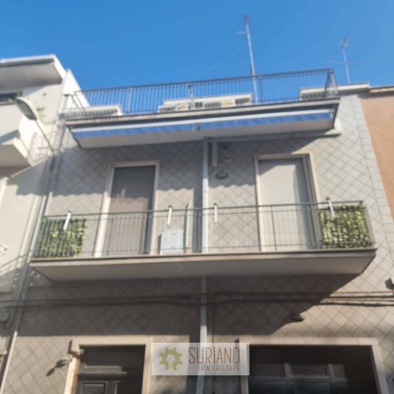 Appartamento in vendita ad Andria via Luigi Cadorna