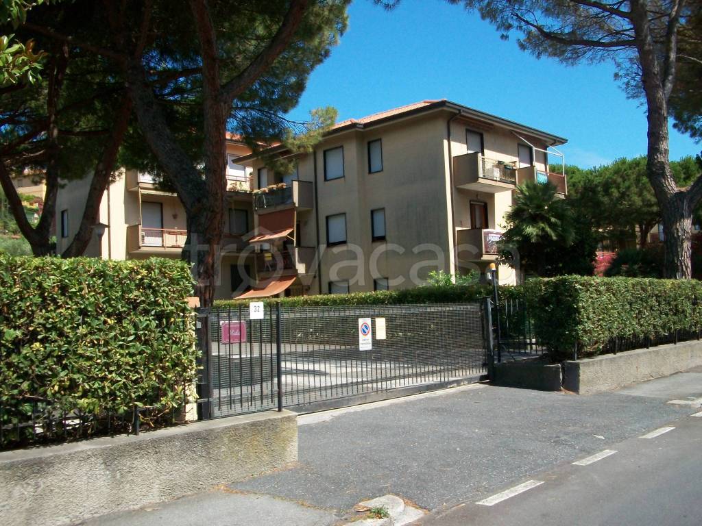 Appartamento in vendita ad Andora via San Lazzaro