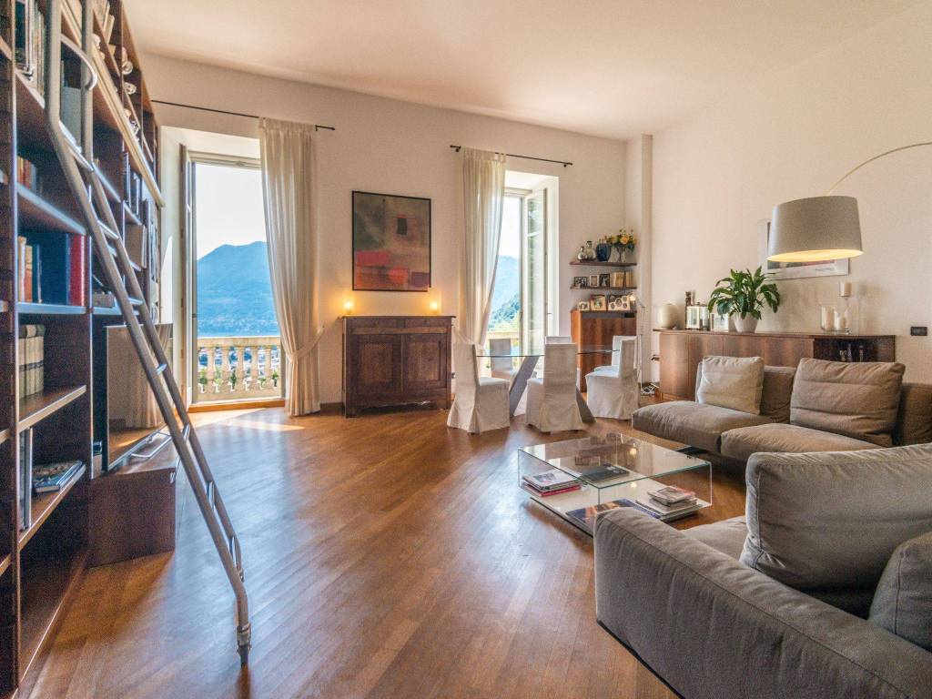 Appartamento in in vendita da privato a Como via Mognano, 29