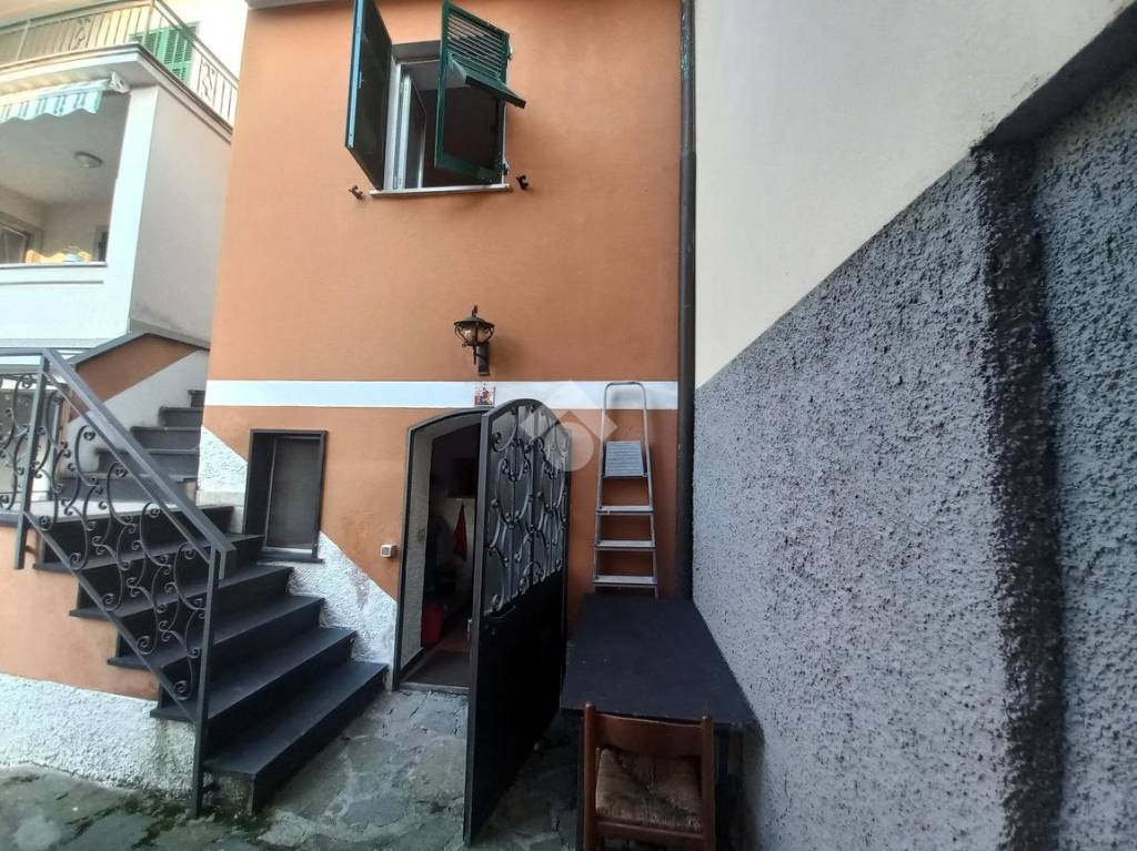 Casa Indipendente in vendita a Cogorno via s. Martino, 10