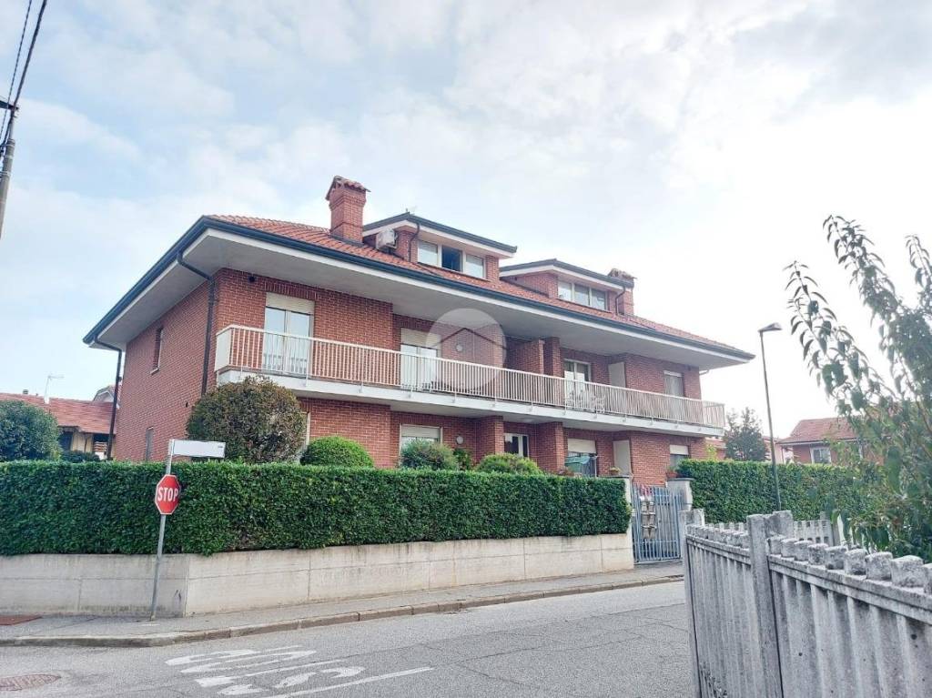 Appartamento in vendita a Robassomero via Don Lorenzo Milani, 1