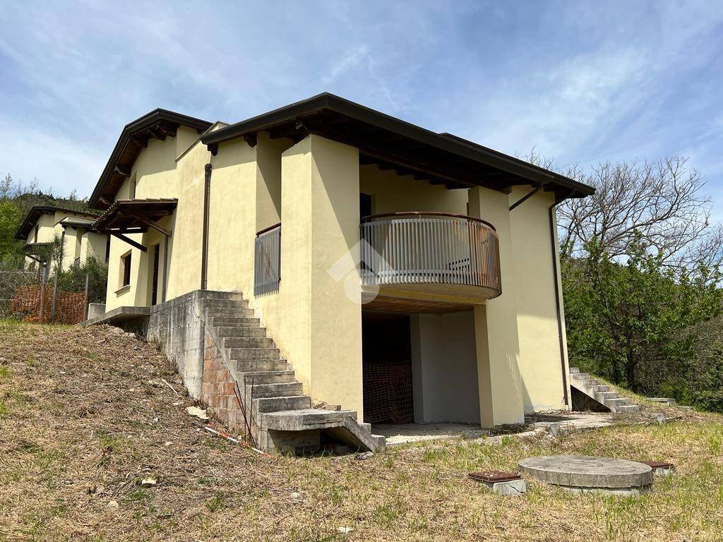 Casa Indipendente in vendita a Perugia strada Palazzetto Montebagnolo