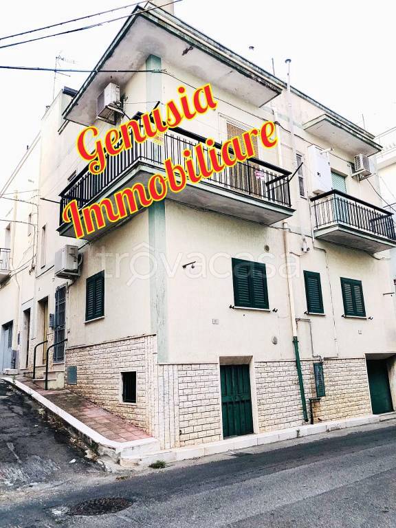 Casa Indipendente in vendita a Ginosa via Carlo Goldoni, 13