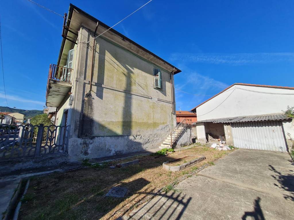 Casa Indipendente in vendita a La Spezia via Michele Rossi, 64