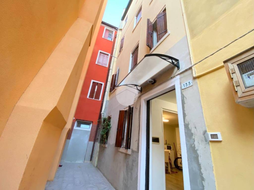 Casa Indipendente in vendita a Chioggia calle dei Fasioi, 133