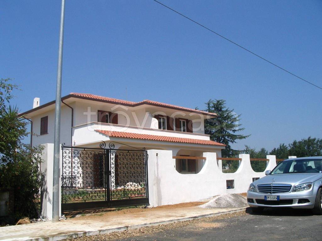 Villa Bifamiliare in in vendita da privato a Sabaudia via Punta Sabaudia 1, 3