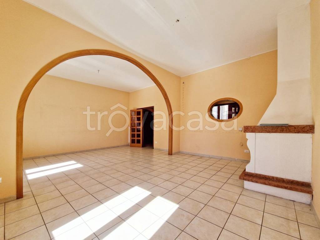 Appartamento in vendita a L'Aquila viale Nizza, 11