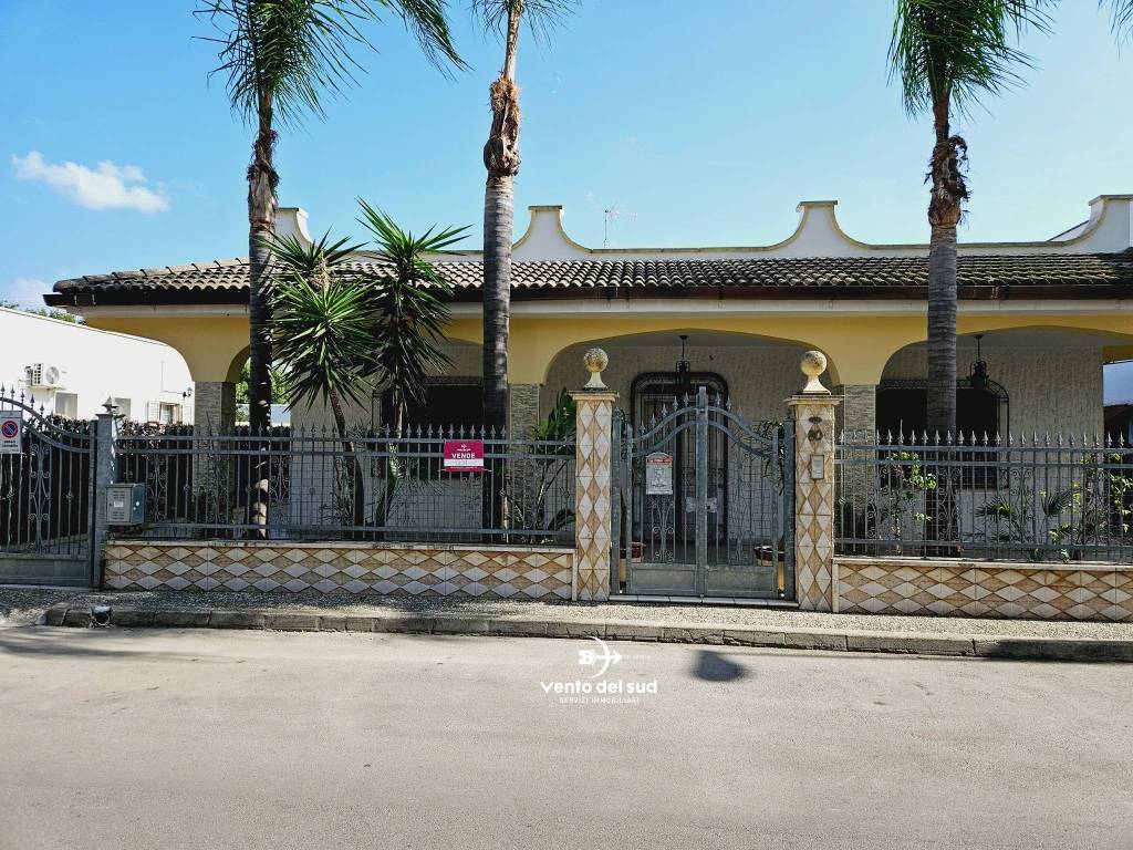 Villa in vendita a Porto Cesareo via Wolfgang Amedeus Mozart, 80