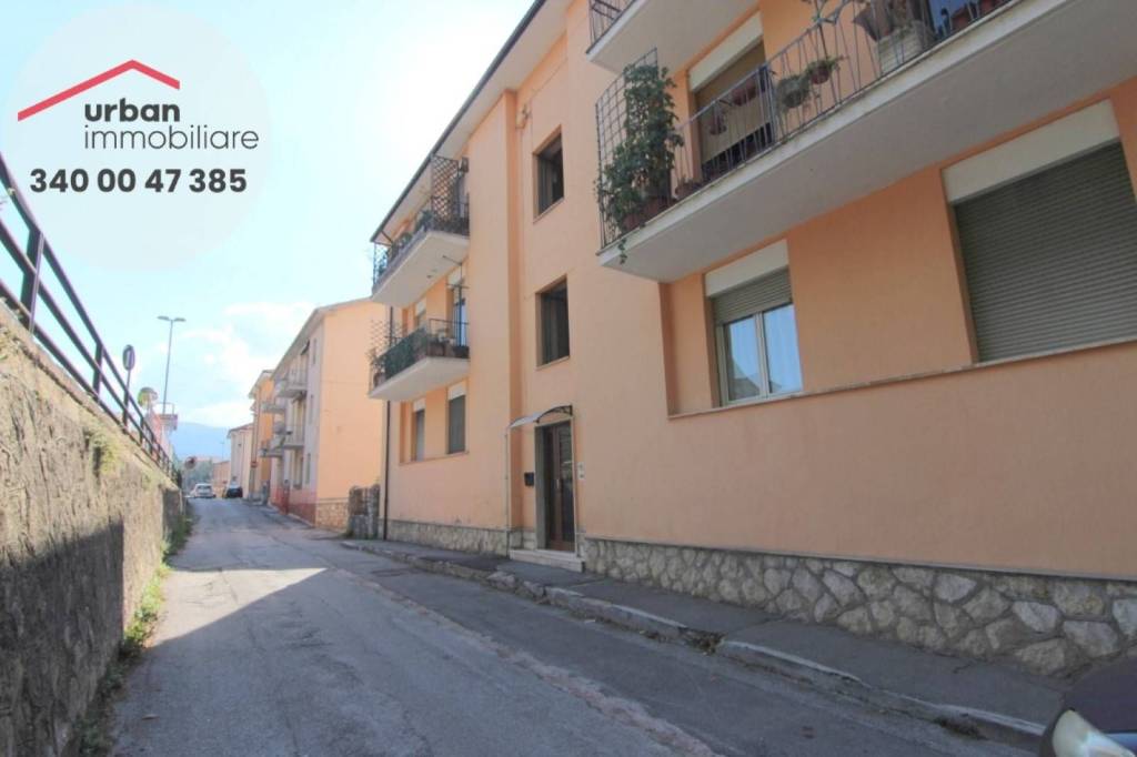Appartamento in vendita a L'Aquila via Cardinale Mazzarino, 74