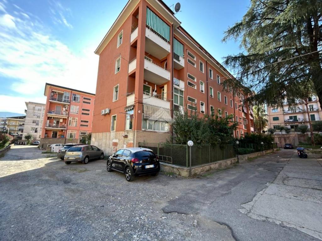 Appartamento in vendita a Cosenza via Francesco Simonetta, 27