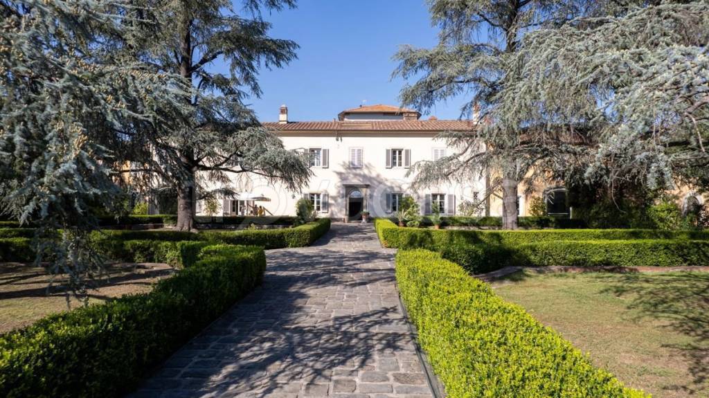 Villa in vendita a Pistoia viale sestini